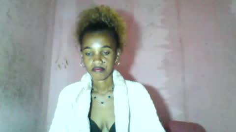 Snapshot of claudiannah chatting on July 28, 5:58 am claudianne online show from July 28, 5:58 am