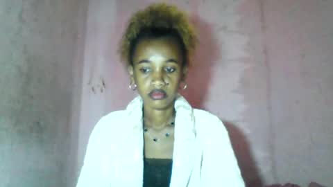 Snapshot of claudiannah chatting on July 31, 5:51 am claudianne online show from July 31, 5:51 am