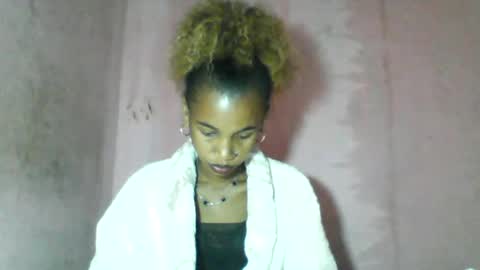 Snapshot of claudiannah chatting on July 31, 5:56 pm claudianne online show from July 31, 5:56 pm