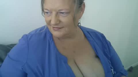 Snapshot of claudineddd chatting on January 23, 9:39 pm ClaudineDDD online show from January 23, 9:39 pm