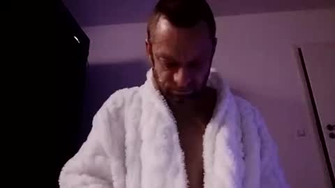 Florian online show from December 16, 4:39 am