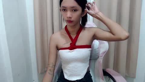 Snapshot of claxy_kimslut chatting on May 31, 11:17 am KIM online show from May 31, 11:17 am