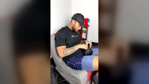 Clay online show from February 24, 3:04 am