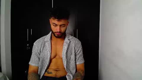 Snapshot of claybrown_ chatting on June 11, 3:21 pm Clay online show from June 11, 3:21 pm