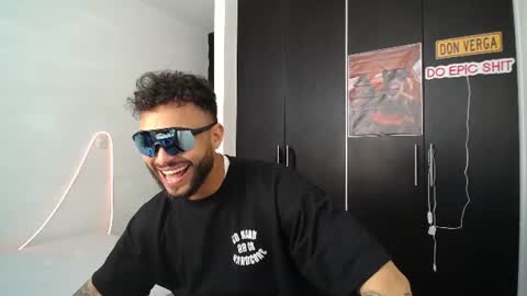 Snapshot of claybrown_ chatting on July 26, 6:37 pm Clay online show from July 26, 6:37 pm