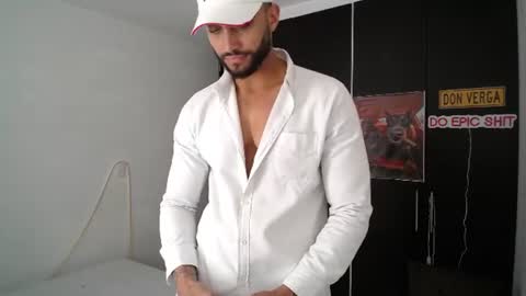 Snapshot of claybrown_ chatting on July 27, 5:20 pm Clay online show from July 27, 5:20 pm