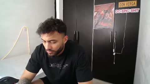 Snapshot of claybrown_ chatting on July 28, 7:04 pm Clay online show from July 28, 7:04 pm