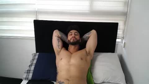 Snapshot of claybrown_ chatting on July 29, 4:27 pm Clay online show from July 29, 4:27 pm
