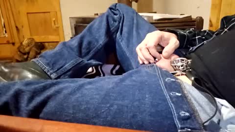 Clay online show from December 11, 1:05 am