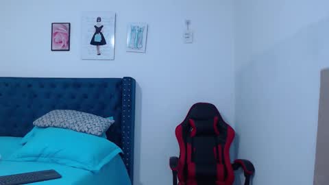 Clayr online show from February 7, 10:24 pm