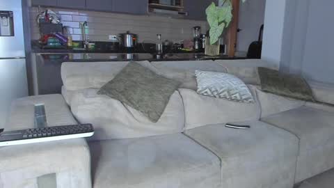 claytonburgues online show from January 11, 3:34 am