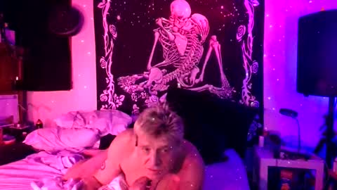 Snapshot of cleanhole4you chatting on March 30, 4:24 am cleanhole4you online show from March 30, 4:24 am