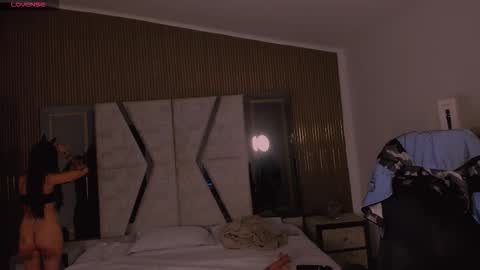 Cleo Adams online show from October 26, 5:02 am