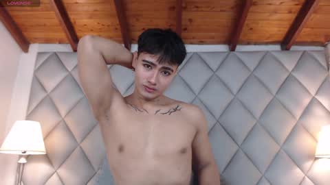 clement_reyes online show from October 10, 1:43 pm