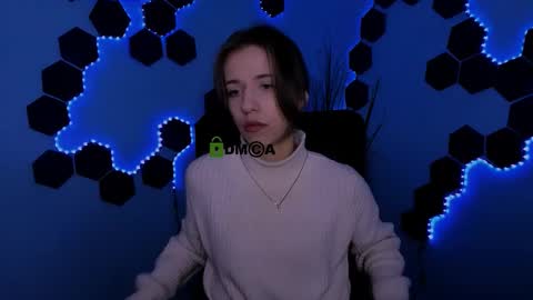 ur Cleo online show from February 25, 9:30 am