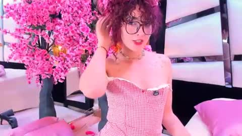 Snapshot of cleodemon chatting on June 13, 6:22 am online show from June 13, 6:22 am