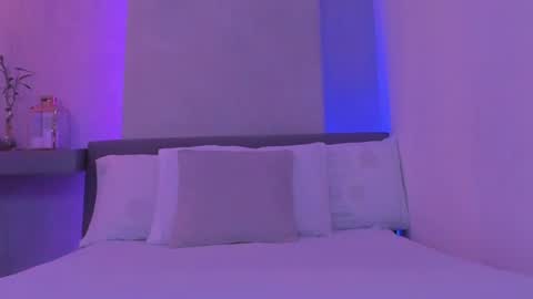 Snapshot of cleojhonson chatting on July 26, 2:53 am . Cleo Jhonson . online show from July 26, 2:53 am