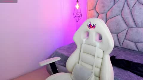 cleoopatraa__ online show from November 1, 7:49 pm