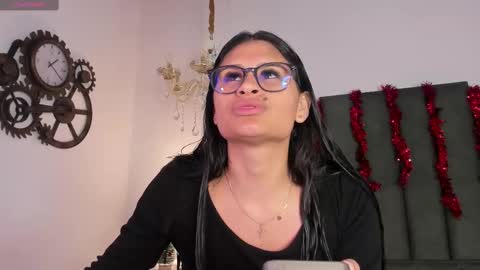 Cleopatra online show from November 23, 6:19 pm