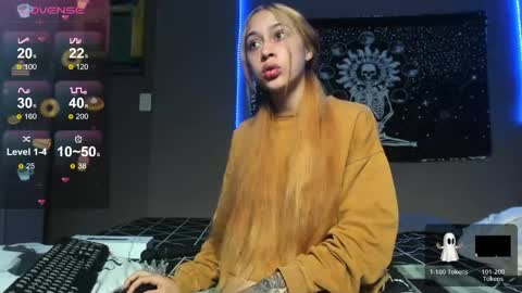 cleo y maikol online show from April 25, 11:35 am