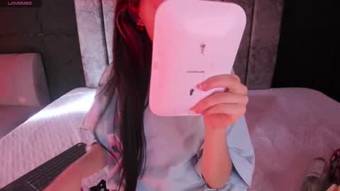 cleowhite_ online show from March 9, 8:24 pm