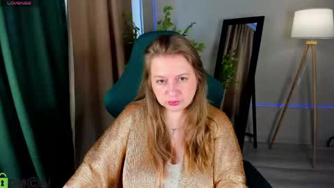 Snapshot of cleoxotie chatting on June 2, 1:18 am cleoxotie online show from June 2, 1:18 am