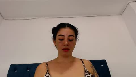 clhoe_s69 online show from October 4, 3:48 am