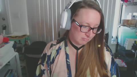 Snapshot of climaxfairy chatting on February 14, 9:32 pm Kate online show from February 14, 9:32 pm