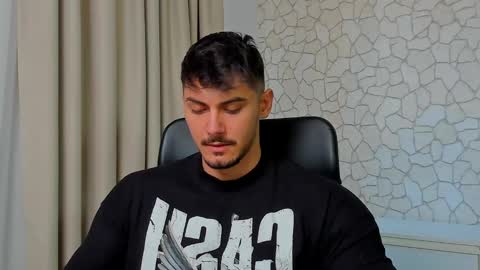 Snapshot of clintmasterss chatting on March 3, 8:49 am ClintMasterss online show from March 3, 8:49 am