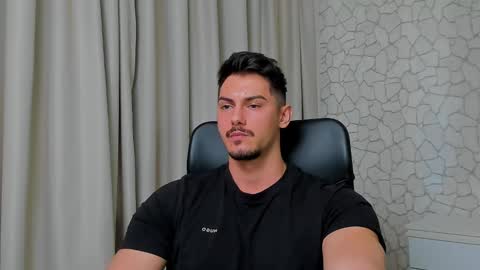 Snapshot of clintmasterss chatting on March 5, 8:43 am ClintMasterss online show from March 5, 8:43 am