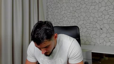 Snapshot of clintmasterss chatting on November 4, 5:50 am ClintMasterss online show from November 4, 5:50 am