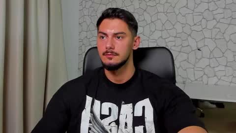 Snapshot of clintmasterss chatting on November 18, 5:12 am ClintMasterss online show from November 18, 5:12 am