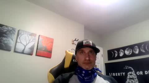 Snapshot of clintwood12 chatting on December 19, 6:45 am chad online show from December 19, 6:45 am