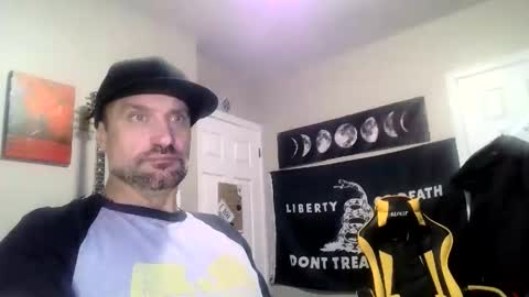 Snapshot of clintwood12 chatting on January 11, 6:12 pm chad online show from January 11, 6:12 pm