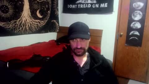 Snapshot of clintwood12 chatting on October 17, 1:31 am chad online show from October 17, 1:31 am