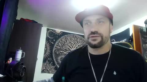 Snapshot of clintwood12 chatting on November 17, 4:18 am chad online show from November 17, 4:18 am