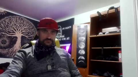 Snapshot of clintwood12 chatting on November 28, 3:53 am chad online show from November 28, 3:53 am