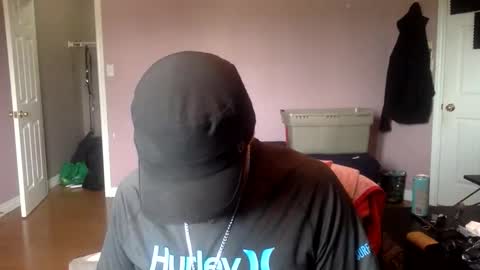 Snapshot of clintwood12 chatting on June 9, 7:47 pm chad online show from June 9, 7:47 pm