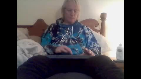 clitboy658752 online show from March 11, 7:31 pm