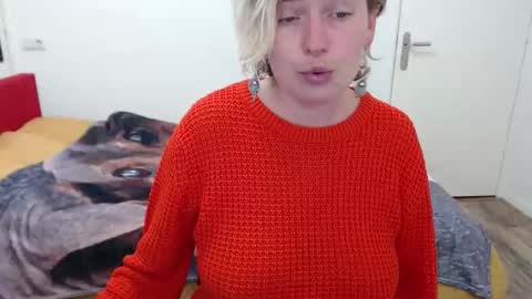 Syl  online show from November 20, 8:03 am