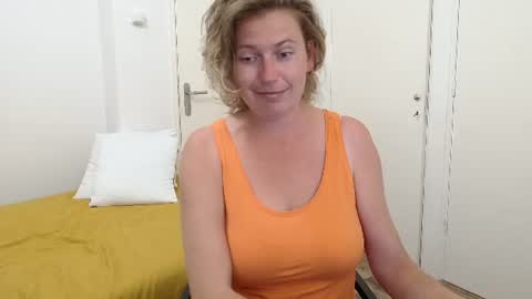 Snapshot of clittytastic chatting on July 13, 11:57 am Syl online show from July 13, 11:57 am