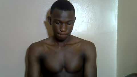 clive_damian online show from June 18, 10:30 am