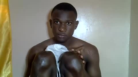 clive_damian online show from June 25, 4:12 am
