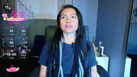 Snapshot of cloe16_ chatting on June 25, 3:17 am Cloe online show from June 25, 3:17 am