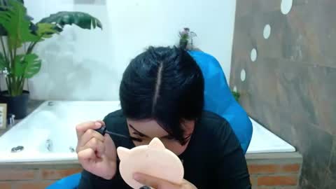 Snapshot of cloe_hanson chatting on July 29, 10:35 am CLOE online show from July 29, 10:35 am