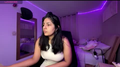 Snapshot of cloe_small08 chatting on November 14, 8:02 am cloe small online show from November 14, 8:02 am