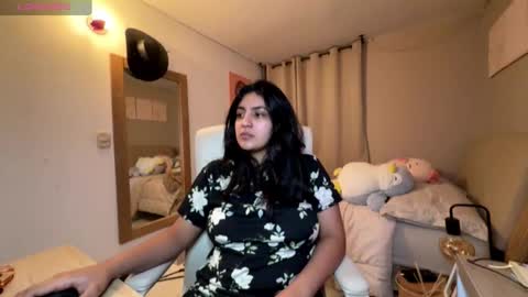 Snapshot of cloe_small08 chatting on December 3, 1:46 am cloe small online show from December 3, 1:46 am