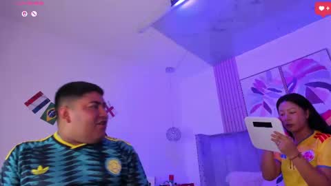 Snapshot of cloe_x_billy chatting on June 17, 1:45 pm Cloe x Billy online show from June 17, 1:45 pm