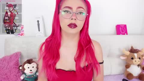 Snapshot of cloee_lovee chatting on May 26, 11:12 pm cloee lovee online show from May 26, 11:12 pm