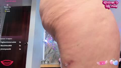 Snapshot of cloee_rabbyt chatting on January 10, 2:55 pm CLOE online show from January 10, 2:55 pm